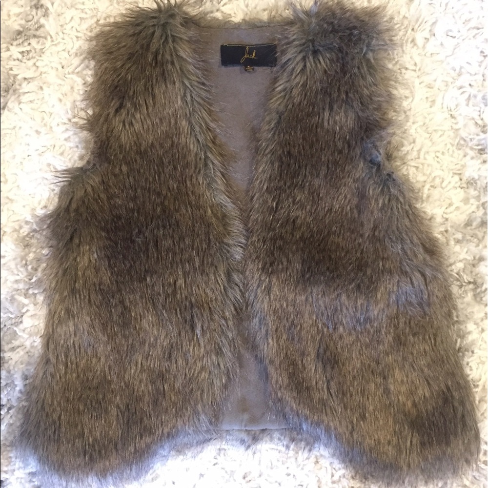 Jack by BB Dakota brown faux fur vest