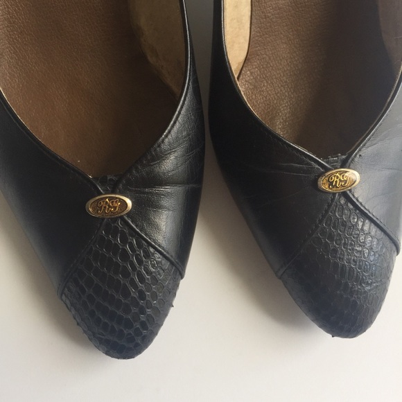 Made in Japan black leather kitten heels - Picture 2 of 5