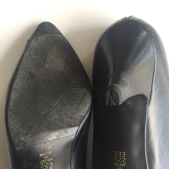 Made in Japan black leather kitten heels - Picture 5 of 5