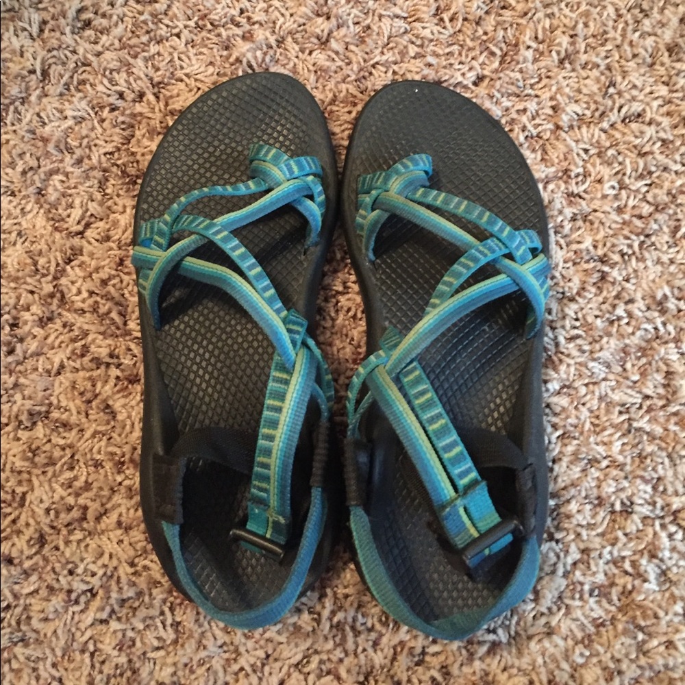 Chacos Size 8