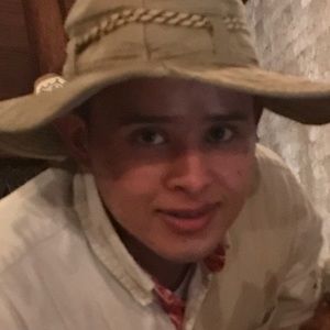 Meet your Posher, Alessandro