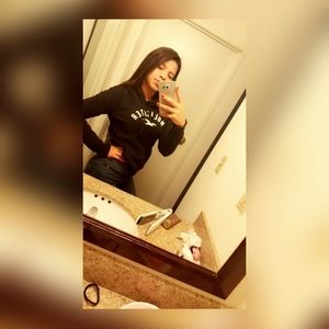 Meet your Posher, Andrea