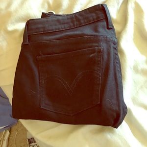 Levi's black skinny jeans