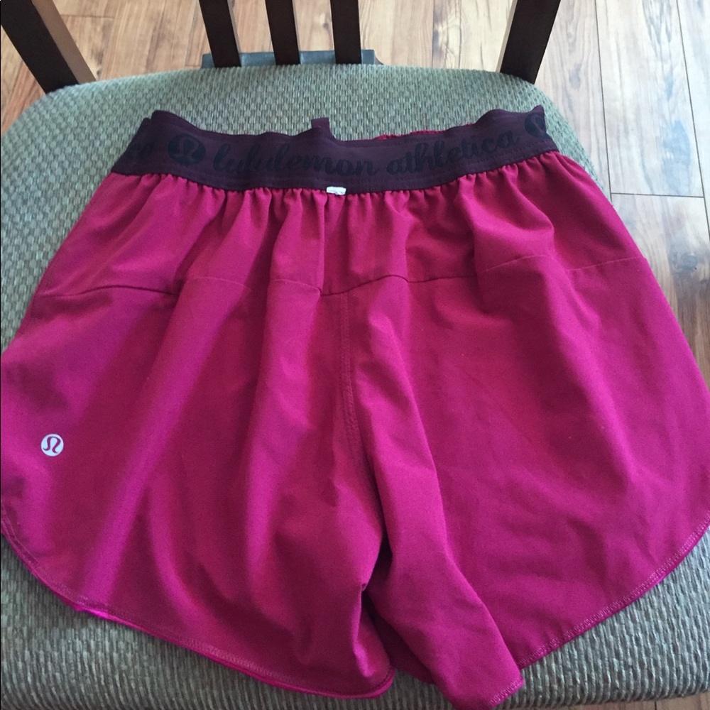 Lululemon reversible tie shorts