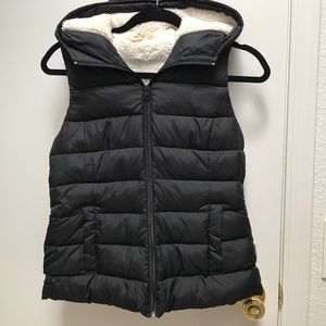 Black Hollister Puff vest