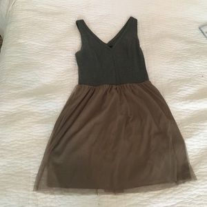 Grey-toned dress with tulle skirt