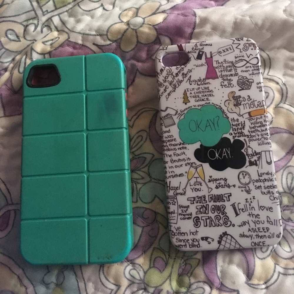 Two iPhone 4/4s cases