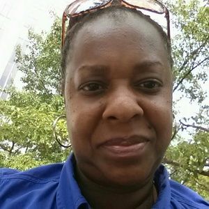 Meet your Posher, Deborah