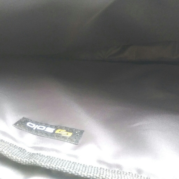 S-Solo Messenger Handbag - Picture 4 of 5