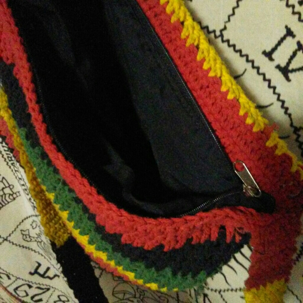 Handmade Rasta Colored Crochet Bag - Picture 2 of 2