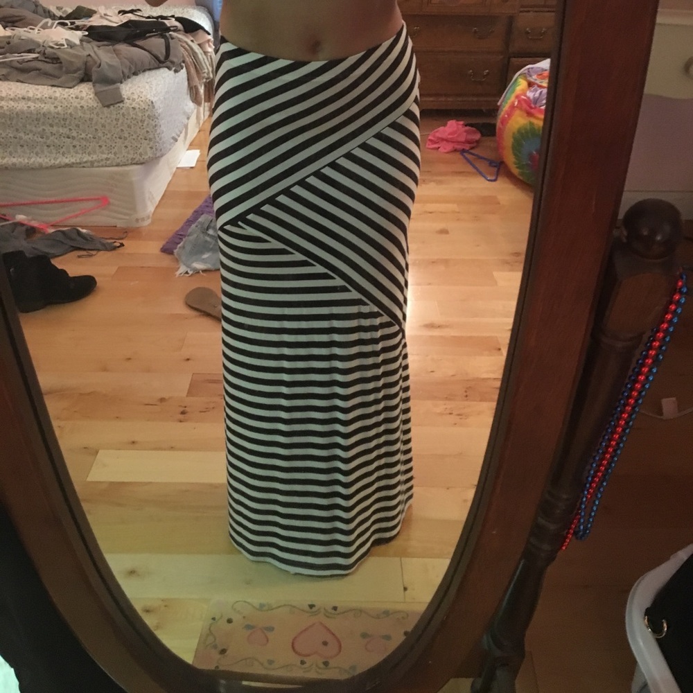 Stripped maxi skirt