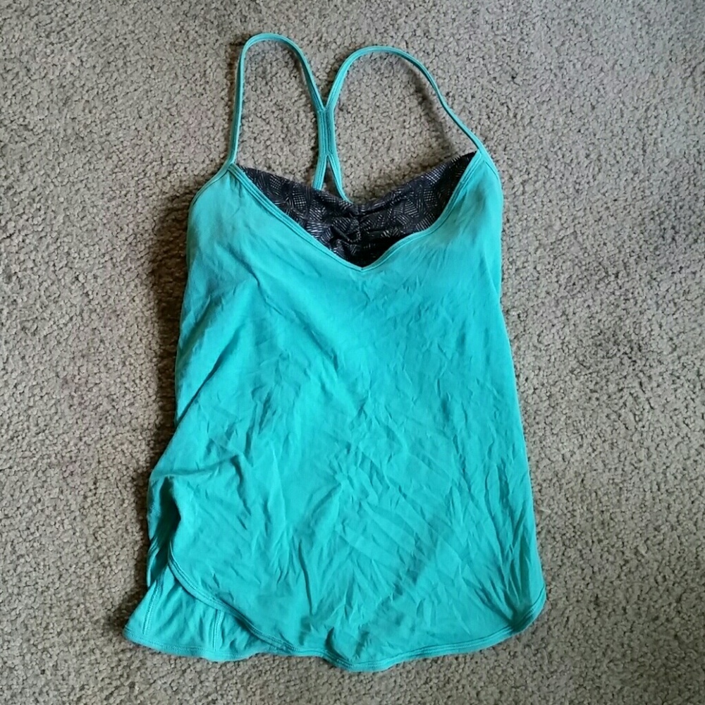 Lululemon Athletica Tank w/ Attached Bra Sz 4