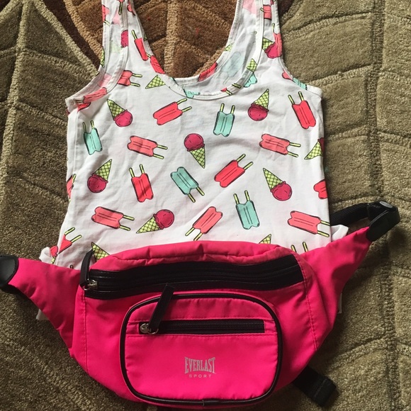 Forever 21 Tops - Fanny Pack +Tank