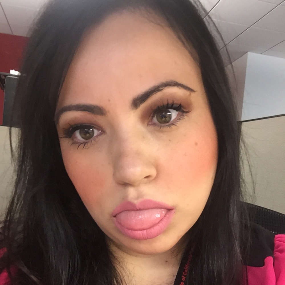 Meet your Posher, Giselle