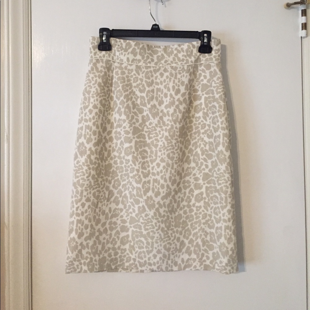 Antonio Melani Skirt, Cheetah print, size 4