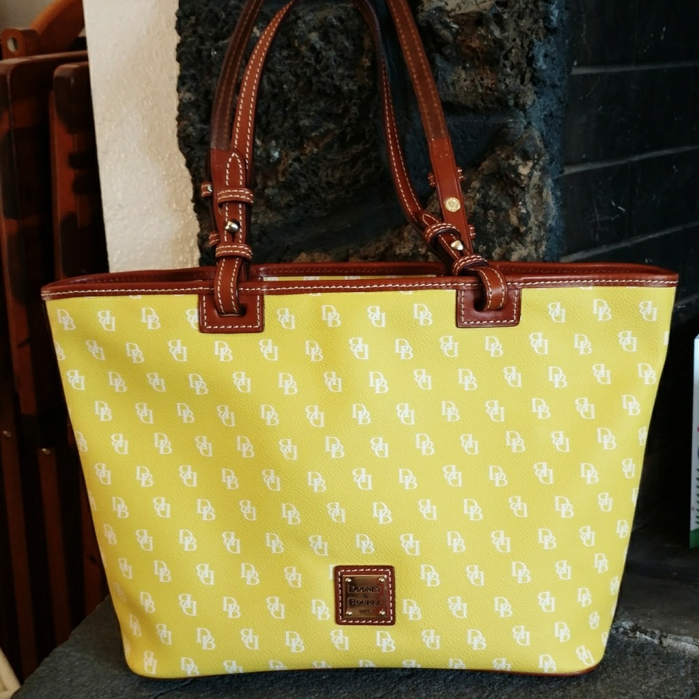 Dooney & Bourke tote for Kathleen