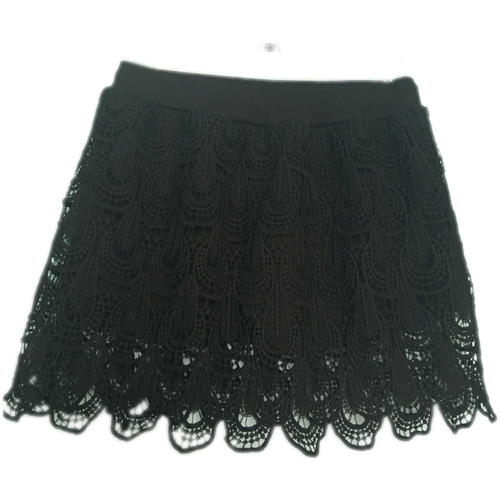 Lace skirt