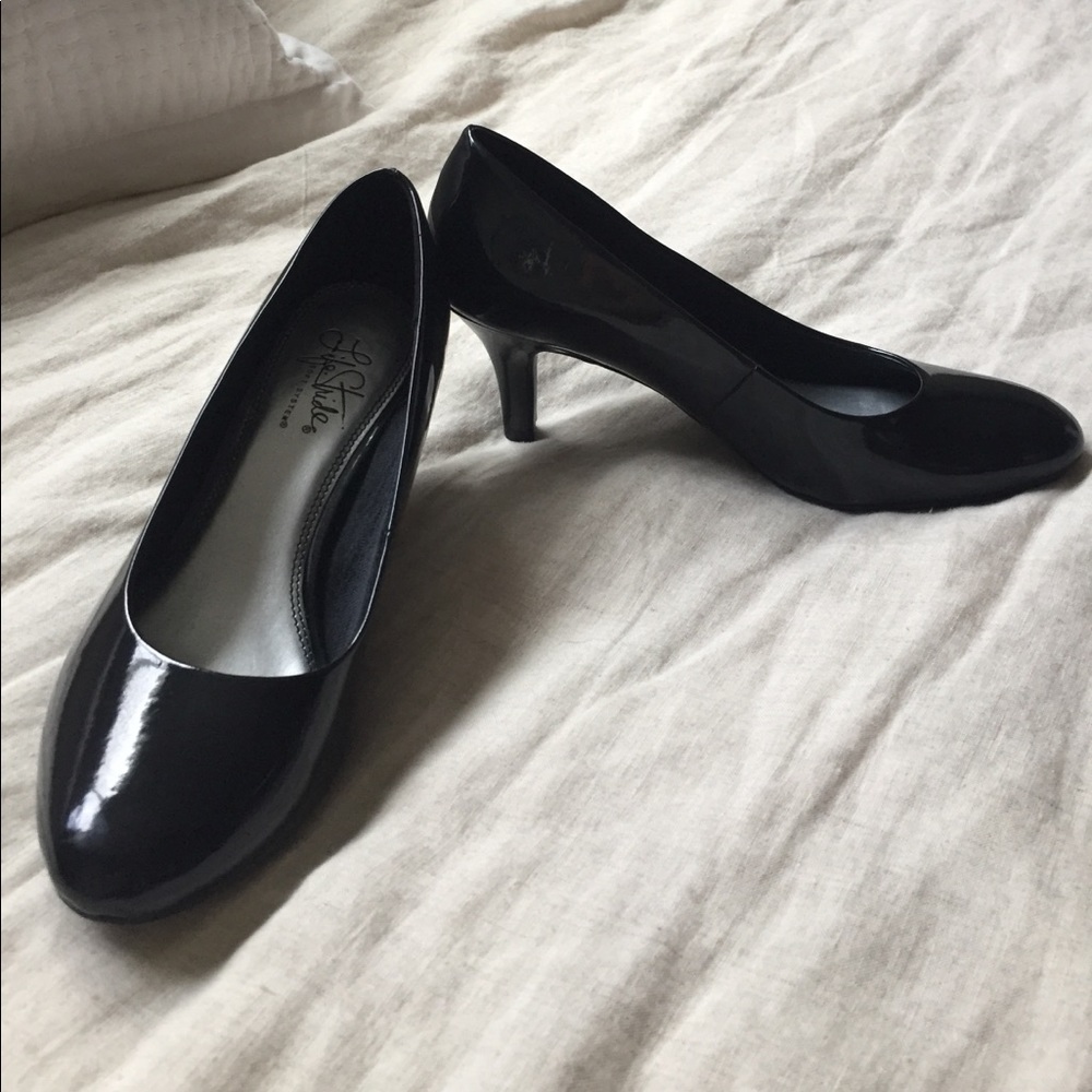Life Stride Career shoes, patent leather, black
