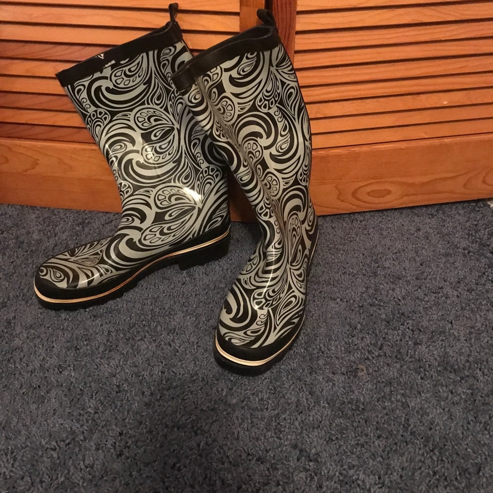 Rain boots