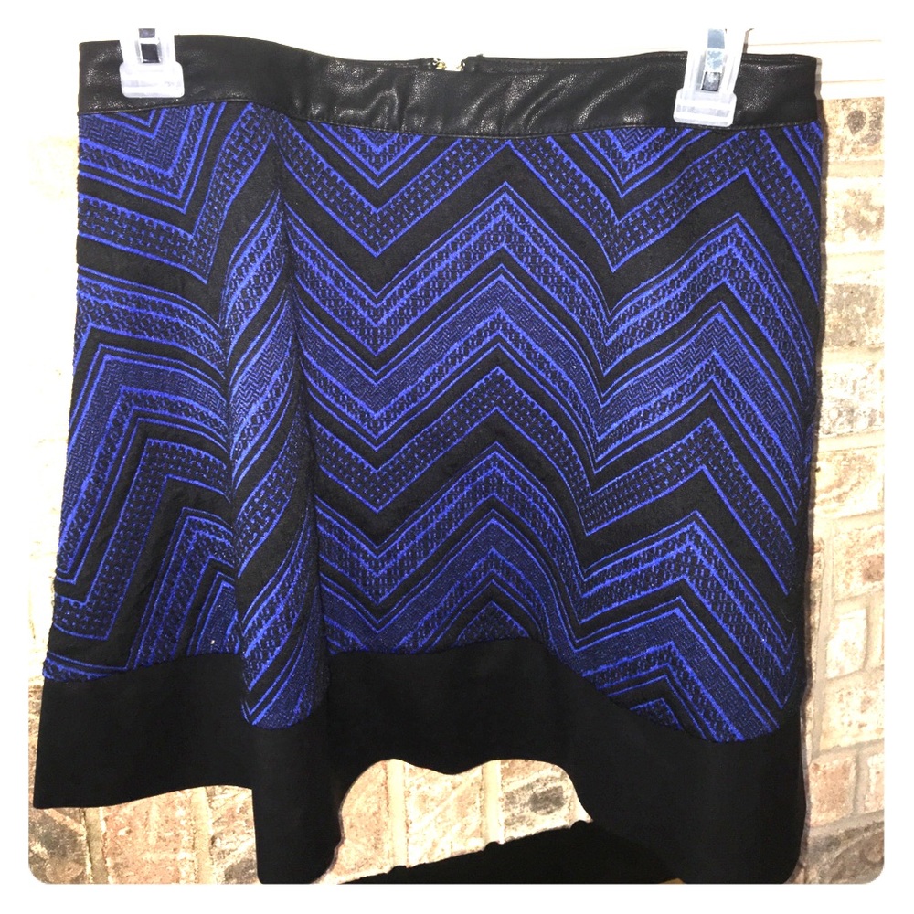 NWT Fun blue & black patterned skater mini skirt