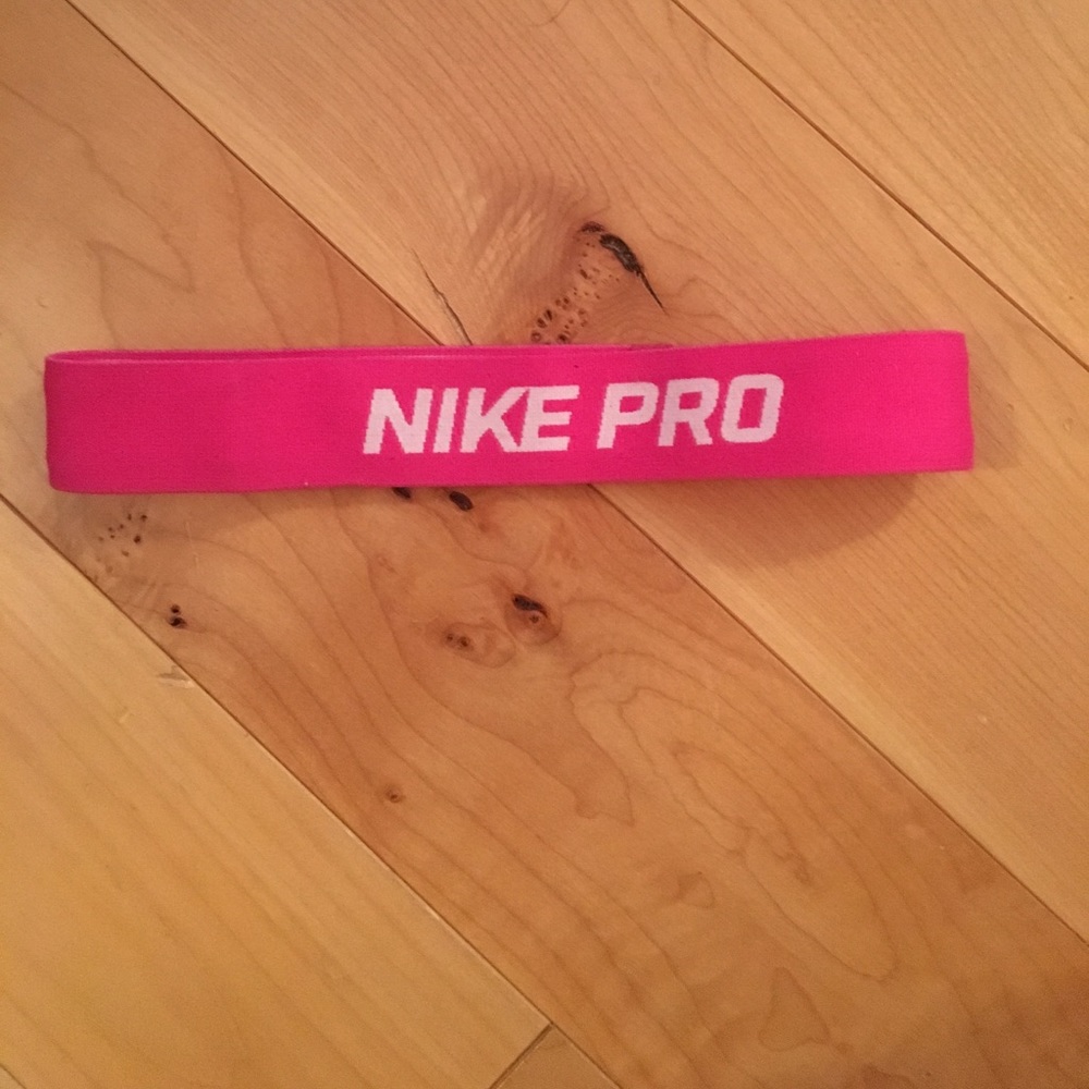 Nike pro headband