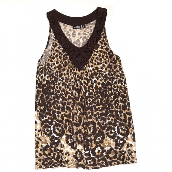 Apt. 9 • Print • V Neck • Crochet • Top - Picture 2 of 4