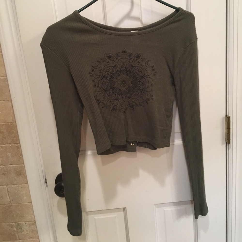 Kendall and Kylie Long sleeve crop top