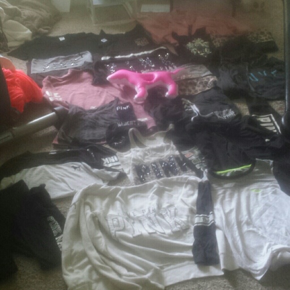 50+ ITEMS VS PINK LOT - Picture 4 of 8