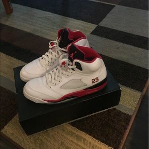Air Jordan Retro 5