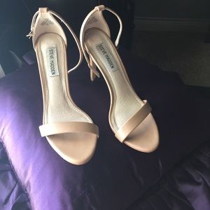 Nude Steve Madden heels