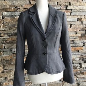 Super cute tapered White House black-market blazer