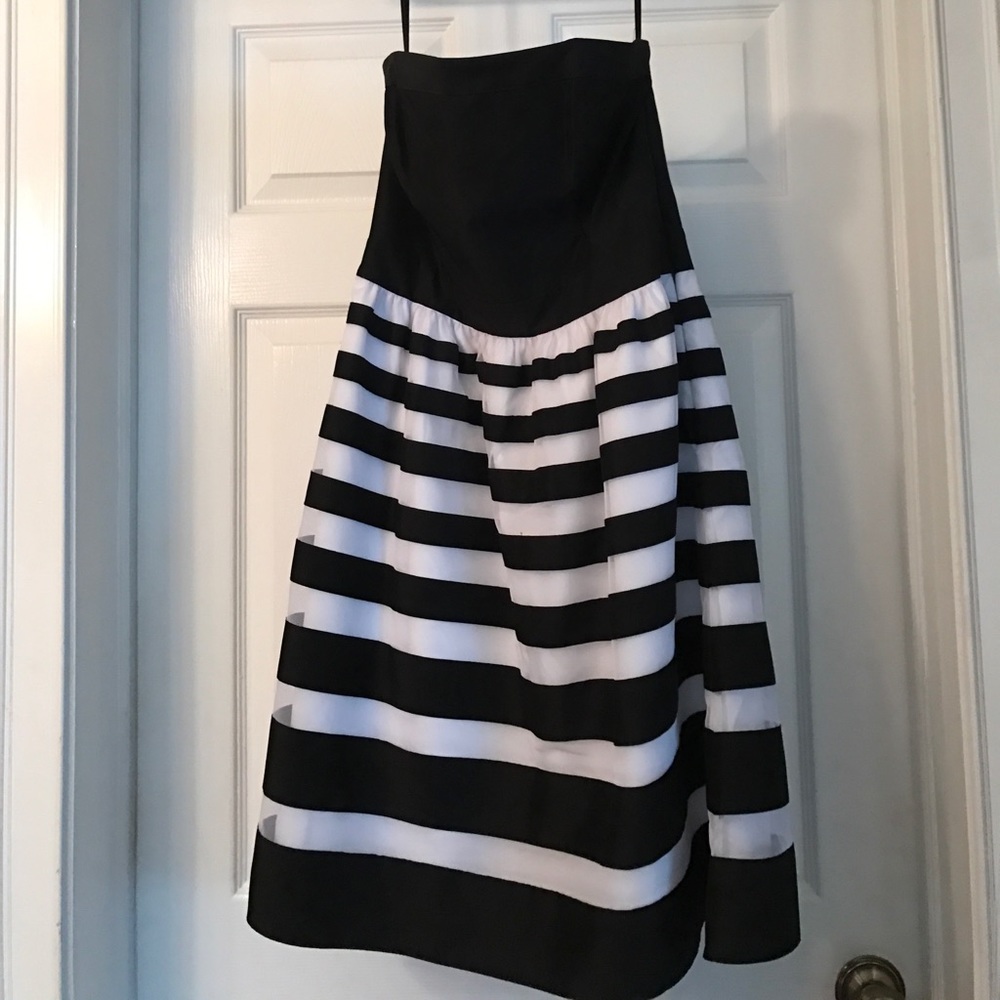 White House Black Market strapless dress