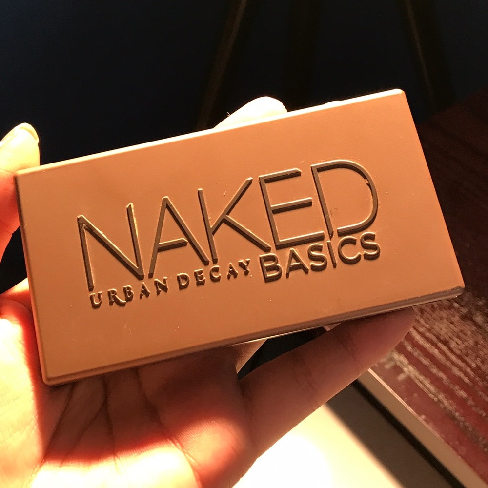Urban Decay Naked Basics Eyeshadow Palette
