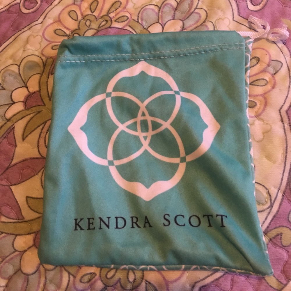 Kendra Scott dust bag