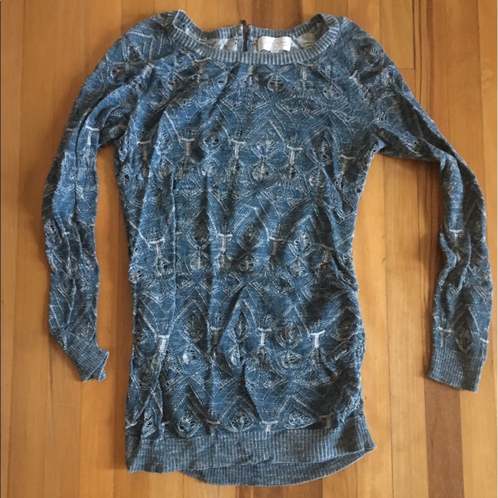 Maternity shirt