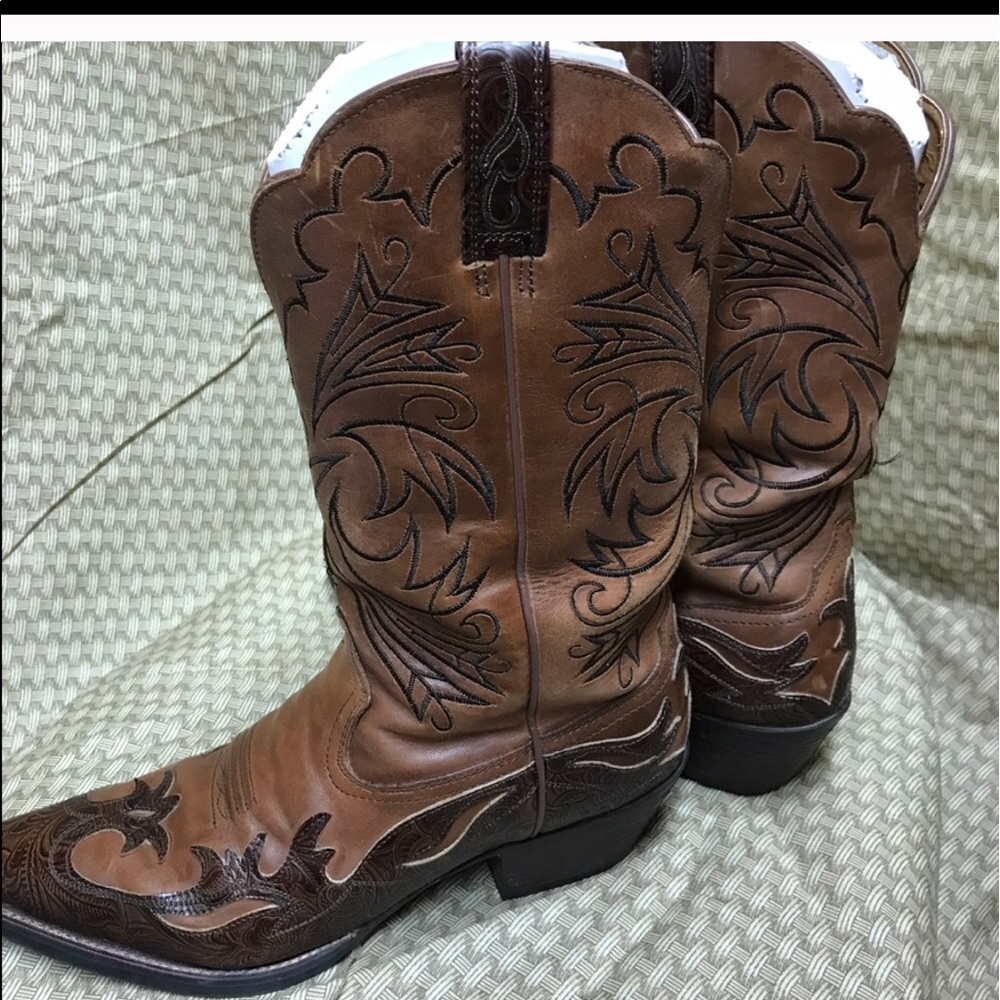 Boots - Picture 2 of 4