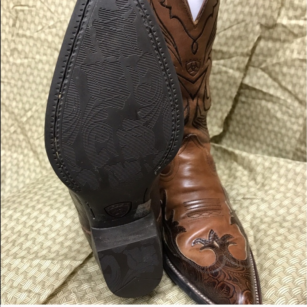 Boots - Picture 4 of 4