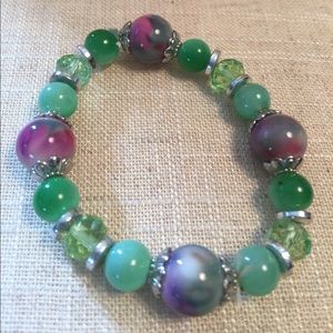 Women's Fashion bracelet with glass bead and resin