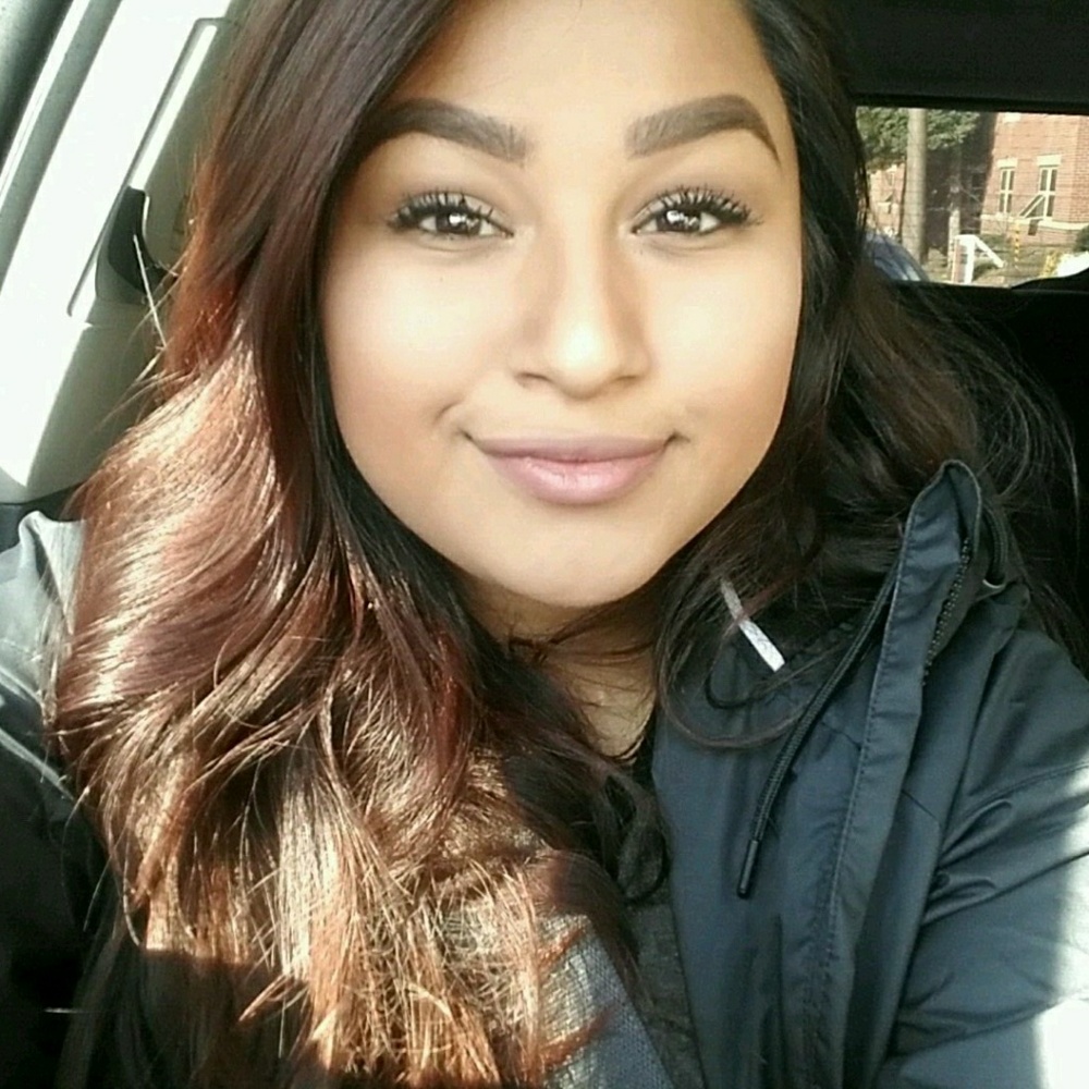 Meet your Posher, Vanessa