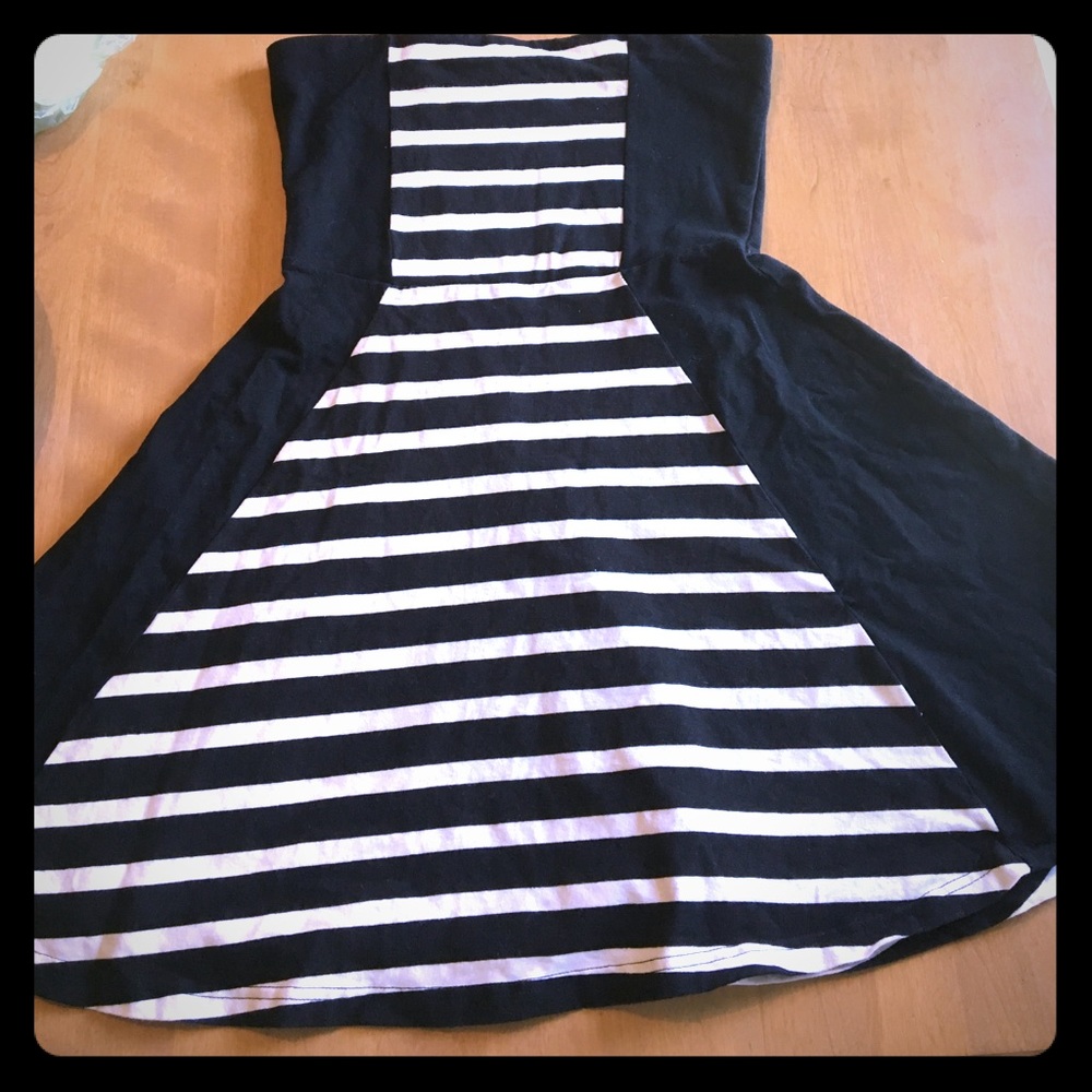 Cute Express black and white mini dress