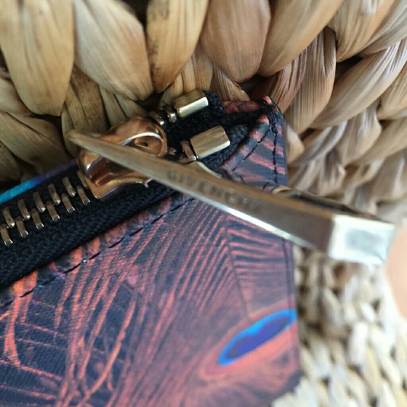 New Givenchy XL Peacock Clutch Bag - Picture 4 of 6