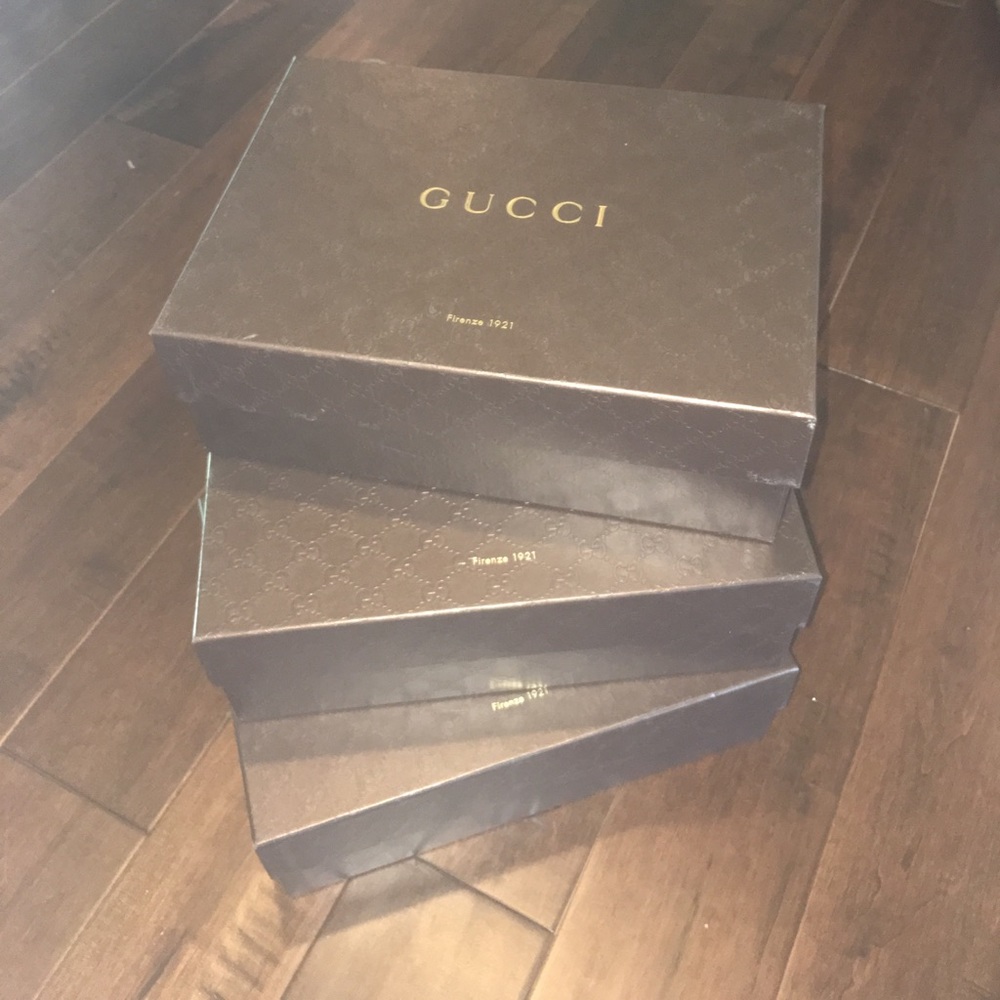 gucci boxes.  SOLD. won't let me delete.
