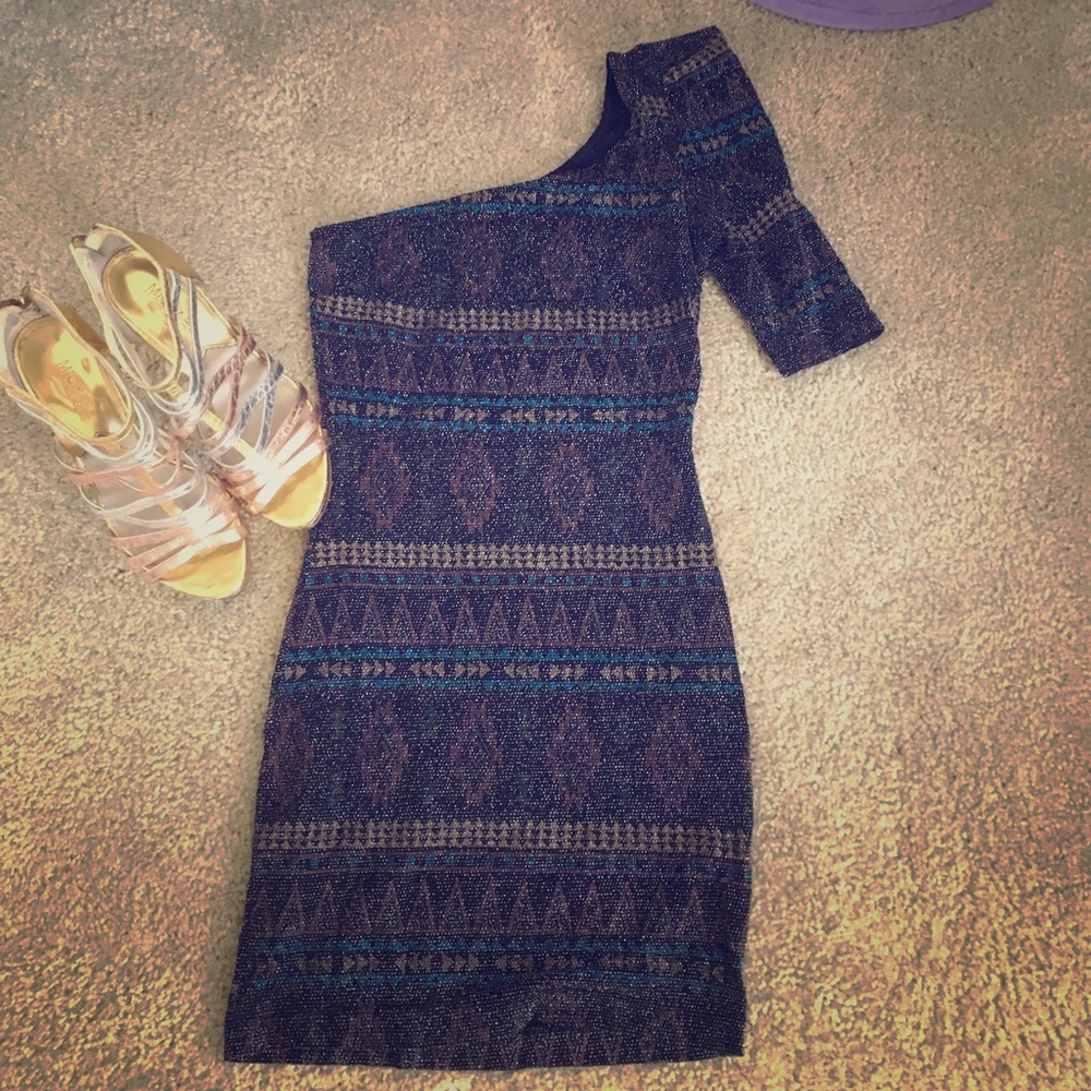 One shoulder dress