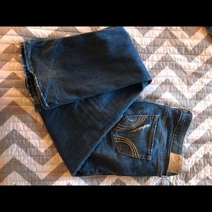 Hollister distressed boot cut jean 9L W29 L35