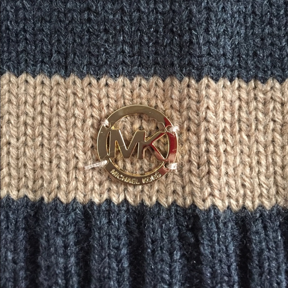 Michael Kors beanie - Picture 3 of 5