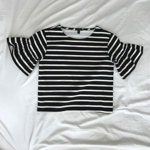 j. crew 100% cotton boxy striped ruffle sleeve top