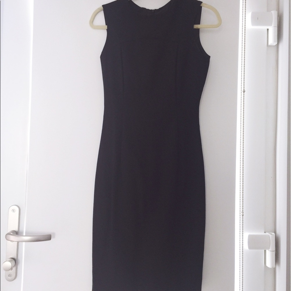Zara Basic black midi dress