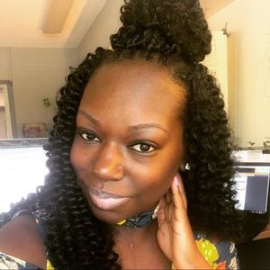 Meet your Posher, Pamela