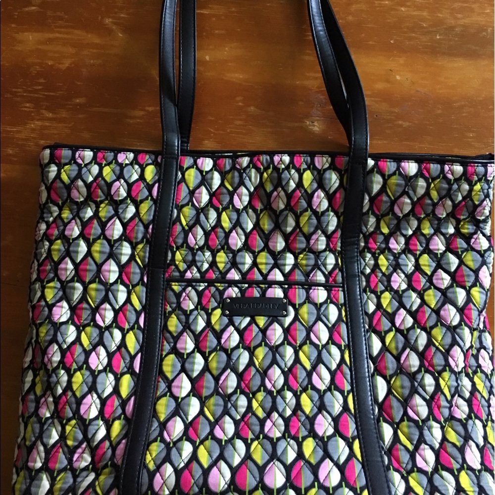 🖤EUC Vera Bradley Trimmed Vera Tote Moon Drops🖤