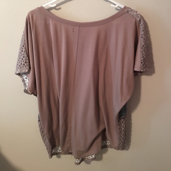 Shirt - Picture 2 of 3